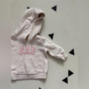 GAP Kids|Baby girl Light Beige Hoodie sweater with Classic Pink GAP Logo,6-12M•